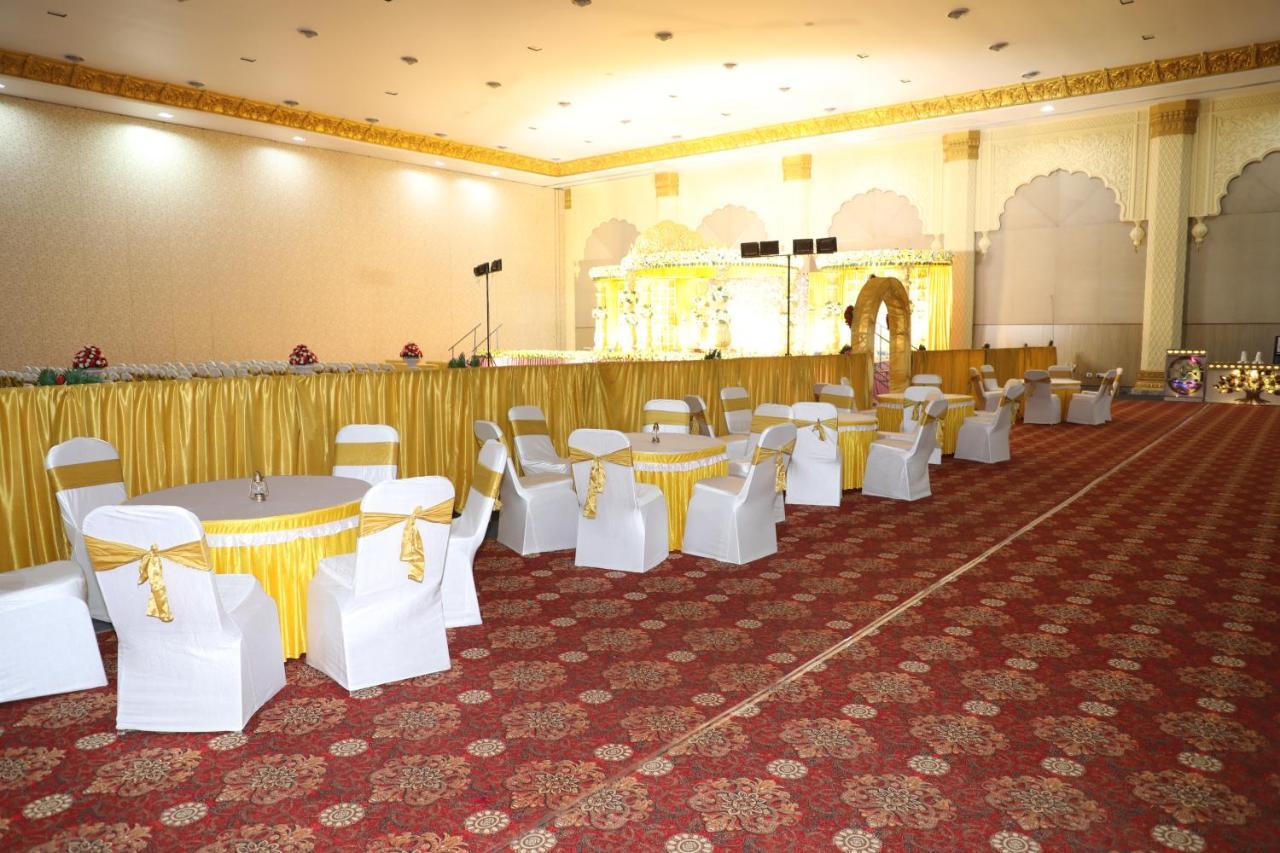 Gadiraju Palace Convention Centre & Hotel Visakhapatnam Exterior foto